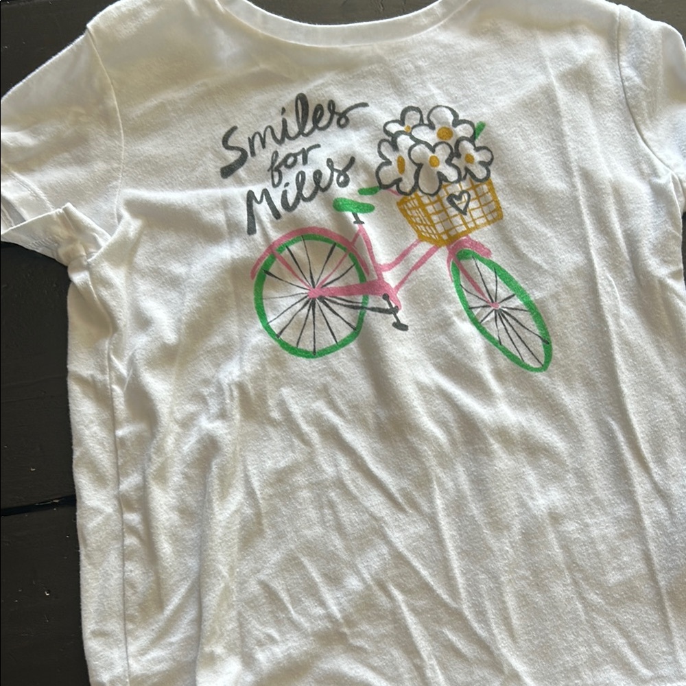 Old Navy White and Green Short Sleeve Tees